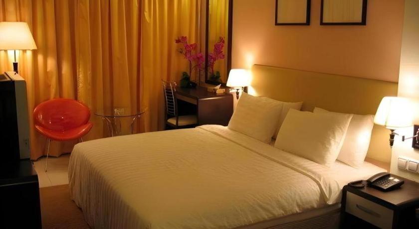 Ritz Garden Hotel Іпох Екстер'єр фото