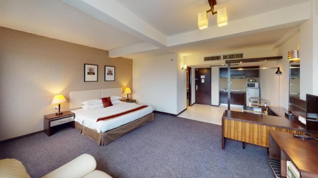 Ritz Garden Hotel Іпох Екстер'єр фото